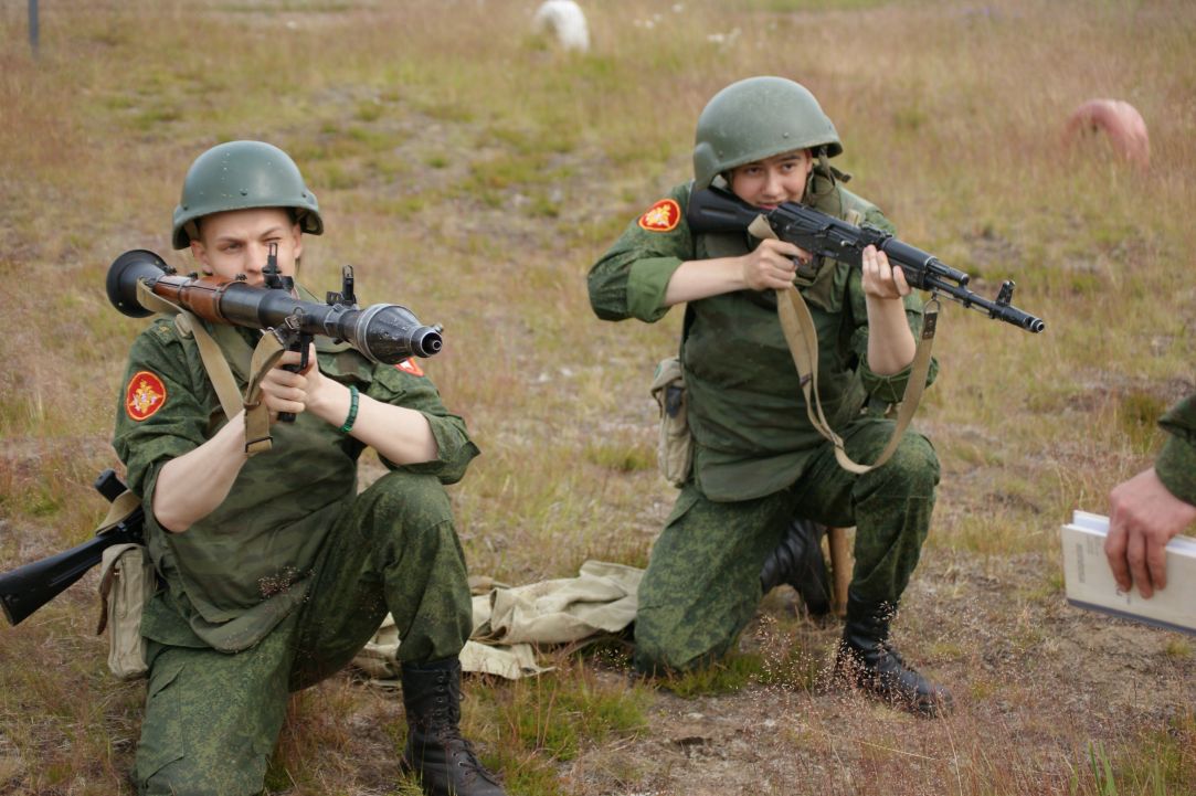 Иллюстрация к новости: Военная подготовка – цели и ступени взросления студентов-управленцев Питерской Вышки