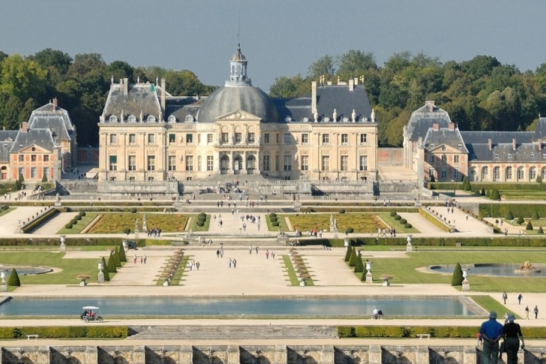 An open public lecture in honor of the 20th anniversary of the HSE - St. Petersburg of Alexandre de Vogüé, co-owner of the Château de Vaux le Vicomte, the largest privately owned “historic monument” in France and one of the most visited attractions in the vicinity of Paris.