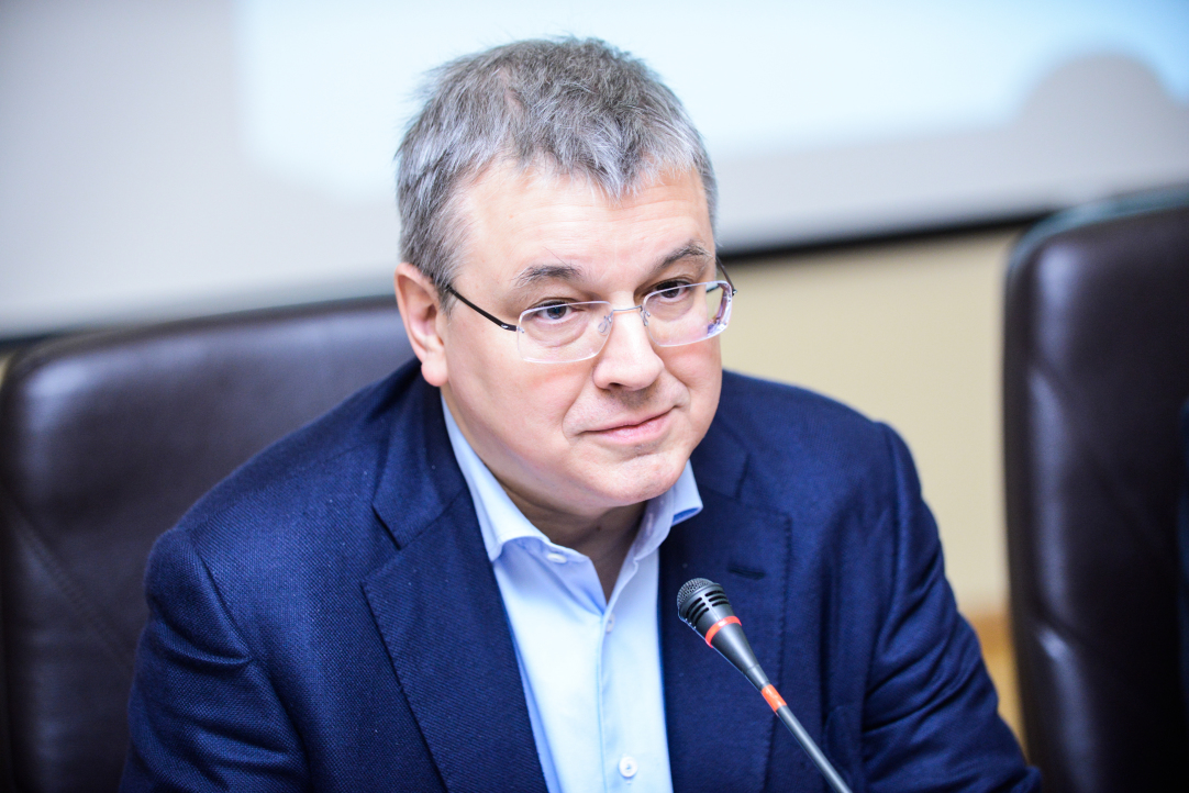 Ректор Вышки Ярослав Кузьминов поздравил российских выпускников
