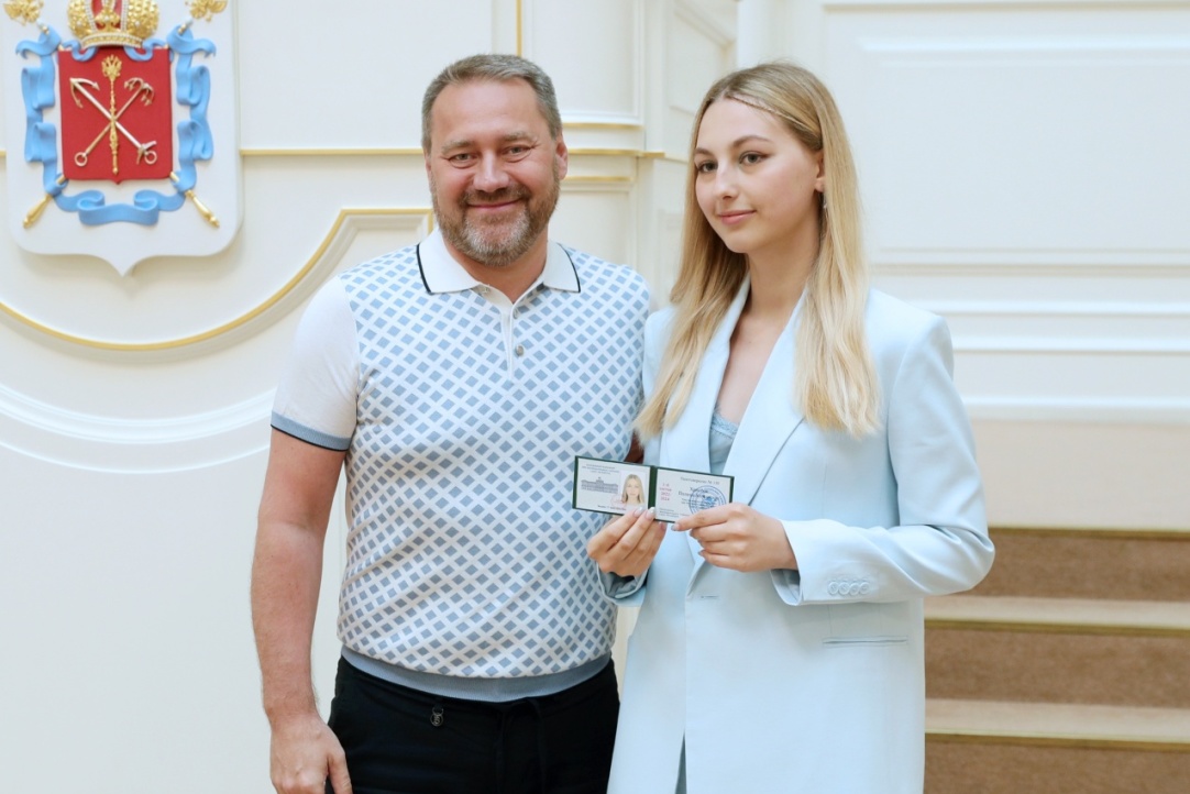 Иллюстрация к новости: Поздравляем Полину Христюк с избранием в Молодёжный парламент!
