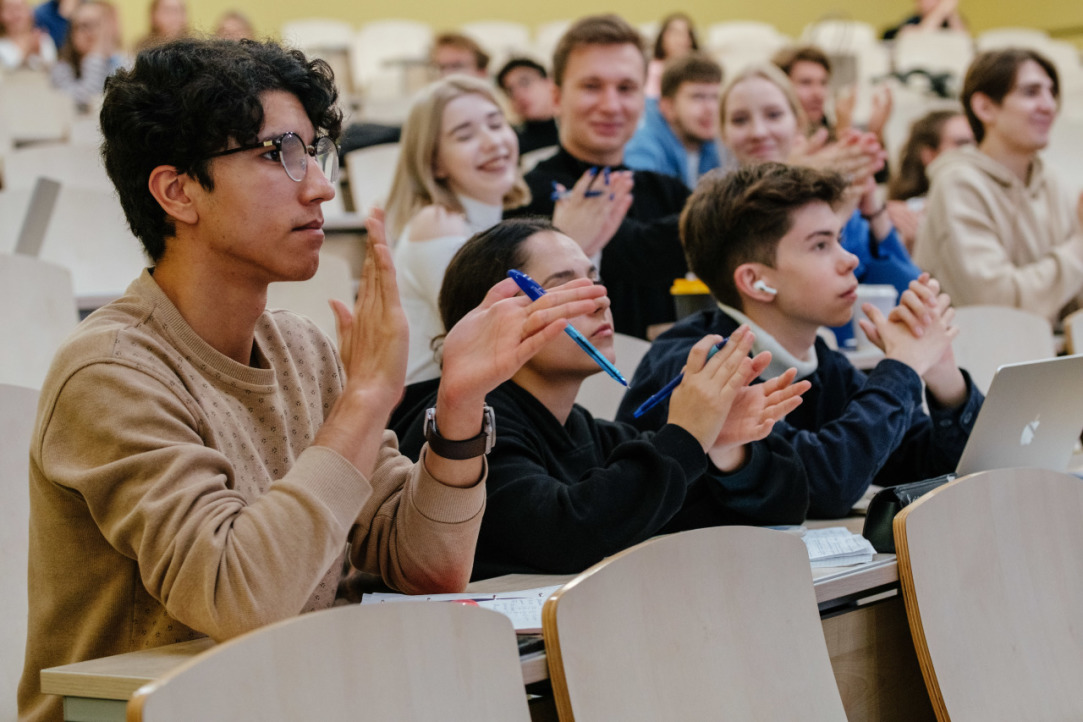 Университетские преподаватели