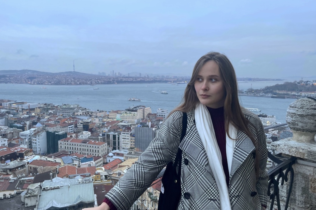 Иллюстрация к новости: «Стамбул можно открывать для себя бесконечно»: Анастасия Акмалова об учебе по обмену в Турции