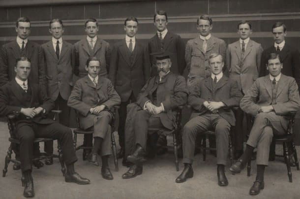 Tolkien (back row, second from the left) with fellow students,  including the members of T.C.B.S. // Source: www.tolkienists.ru