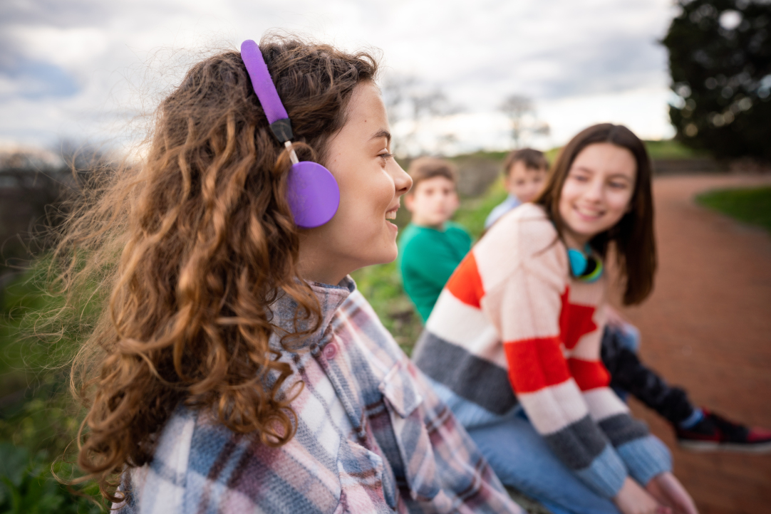 Иллюстрация к новости: Более открытые подростки чаще имеют склонность к музыке — выяснили ученые Питерской Вышки