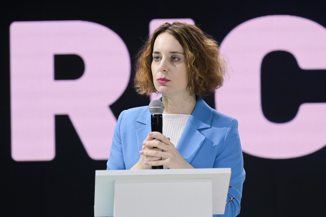 Алёна Коробочкина выступила с докладом на презентации Молодежного саммита БРИКС