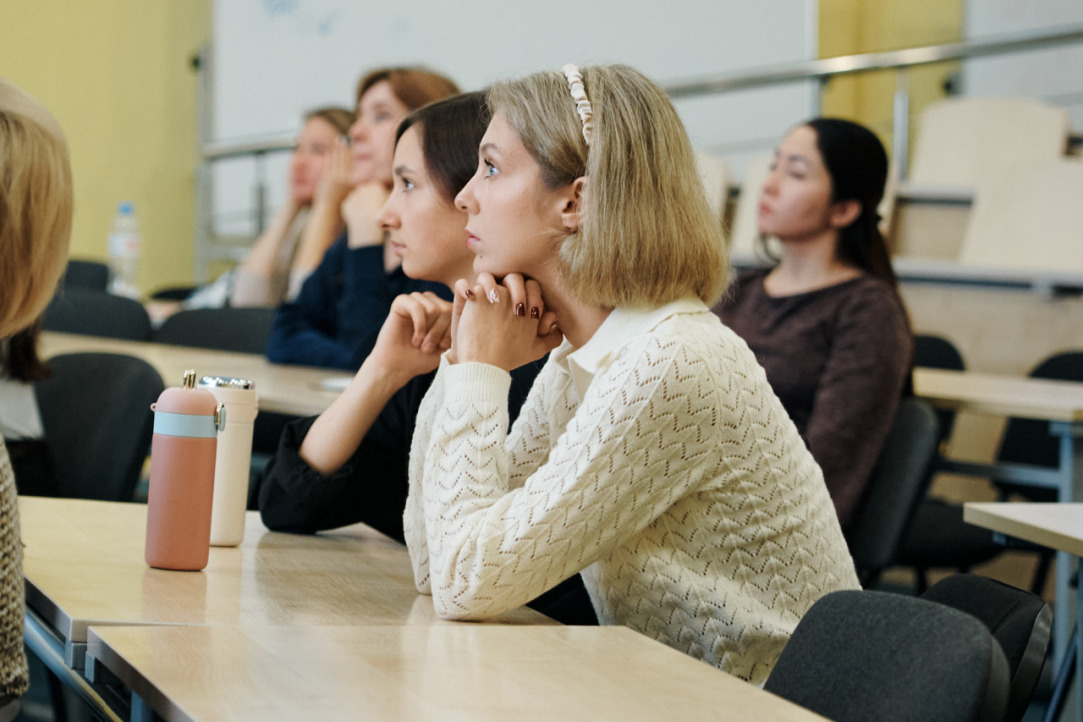 Иллюстрация к новости: Эксперты Питерской Вышки и ведущих музеев Петербурга обсудили формулу успеха креативных предпринимателей